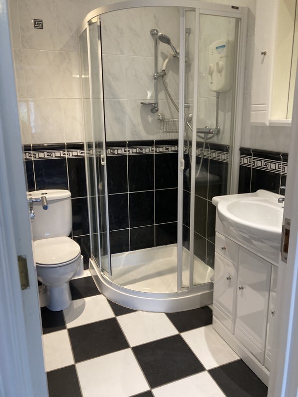 Lovely comfortable modern double room en suite - student accommodation in Bedworth - img_2