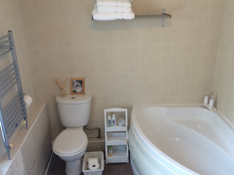 Lovely Double Bedroom - student accommodation in Thornton Heath - img_5
