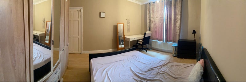 Lovely double next to Piccadilly Line - student accommodation in Northfields - img_1