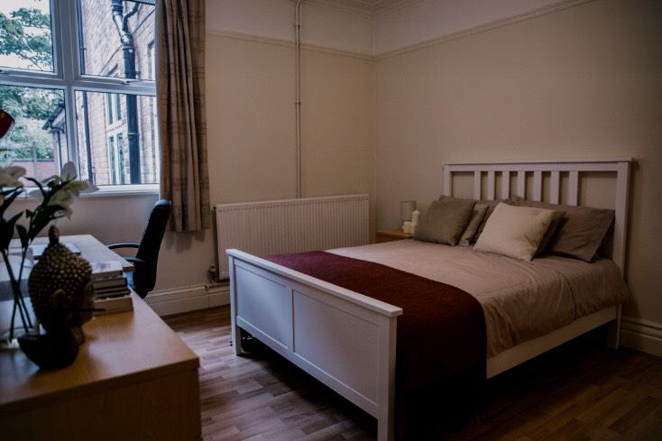Lovely double room in a professional house - student accommodation in Leicester - img_2