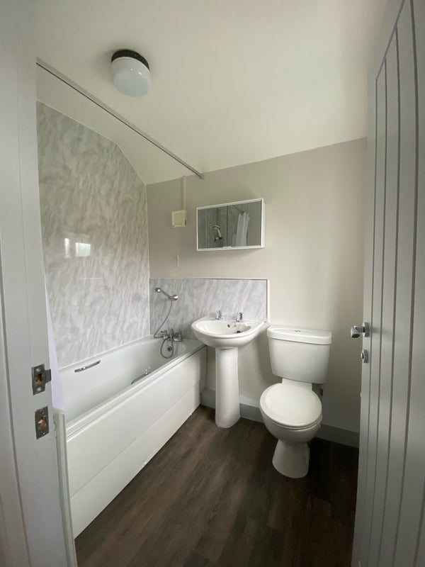 Lovely double room in Redditch - student accommodation in Redditch - img_3