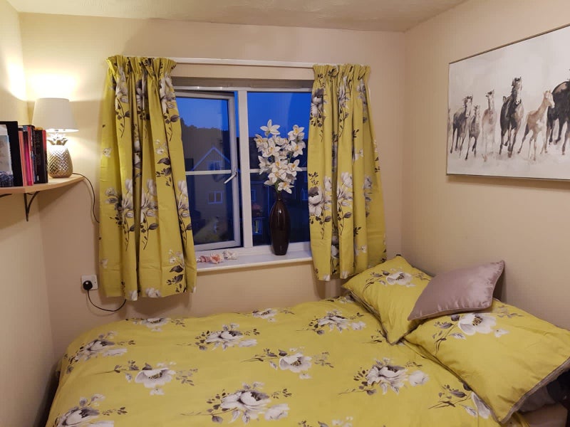 Lovely double room to rent in 3 storey house - student accommodation in Brislington - img_4