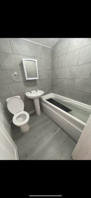 2 Double bedrooms - looking for 2 Friends/Siblings student accommodation in Plumstead - img_5
