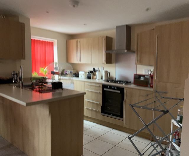 Lovely en suite in clean and peaceful house - student accommodation in Houghton Regis - img_2