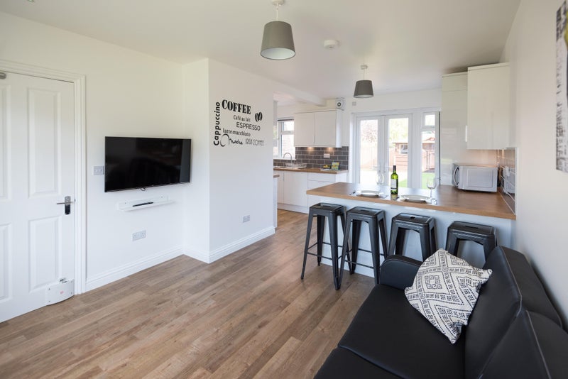 Lovely Ensuite Room In Fabulous House Share - student accommodation in Hitchin - img_3