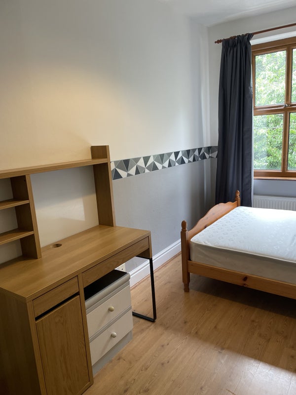 Lovely homely house for females - student accommodation in Huddersfield - img_6