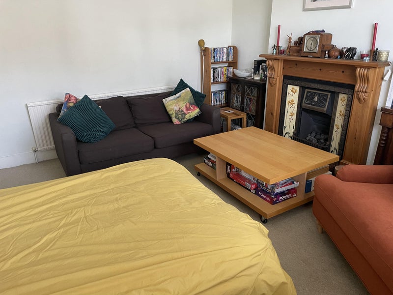 Lovely large room near Carshalton Park - student accommodation in Carshalton - img_2