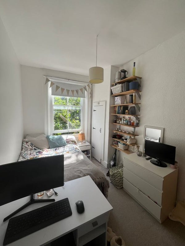 Lovely  Room For A Lovely Girl - student accommodation in Belsize Park - img_1