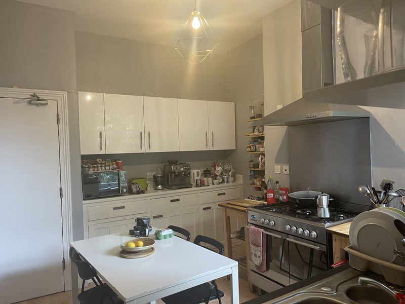 Lovely Room - student accommodation in Herne Hill - img_3