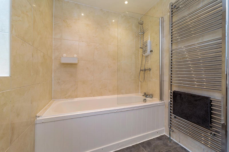 Lovely SIngle Room TV 2Baths Cleaner Bills Incl - student accommodation in Shepherds Bush - img_4