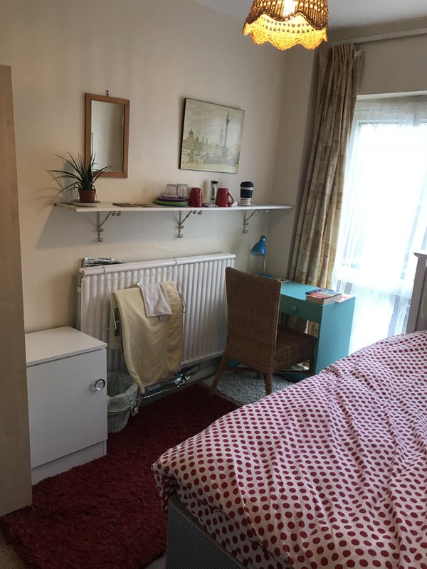 Lovely Small Room In The Family House Desirable - student accommodation in Kingston Upon Thames - img_3