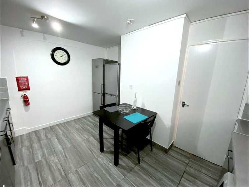 Lovely Spacious Room in Bow Church / ASAP - student accommodation in Bow - img_2