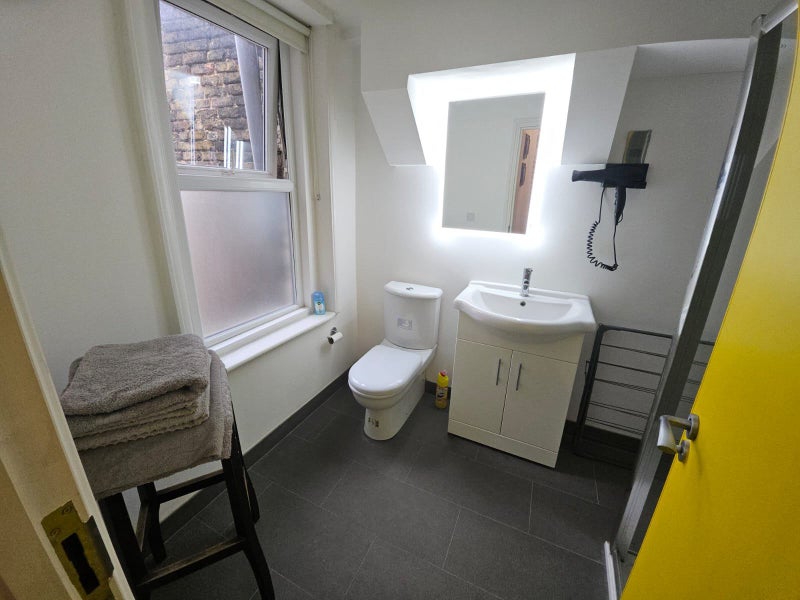 Luxurious Modern 1-Bedroom Apartment - student accommodation in Goswell Road - img_6