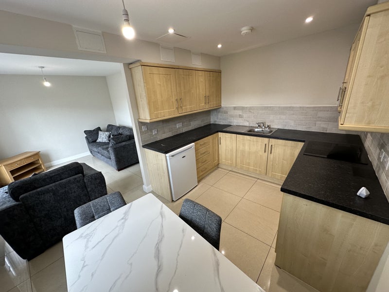 " Luxury 2Bed Apartment Belfast City Center BT1 " - student accommodation in Belfast - img_11