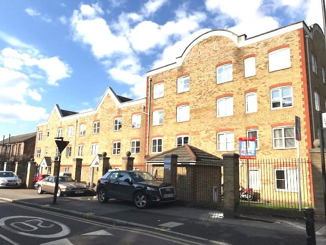 Luxury 3 bed-2 bath, Terrace overlooking Canal, E2 - student accommodation in London E2 - img_14