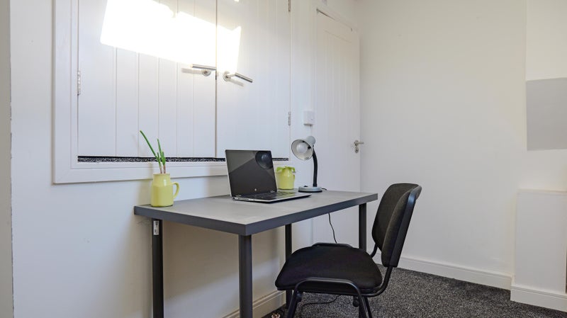  Luxury 5-Bed, 5-Bath House for Professionals - student accommodation in Coventry - img_11