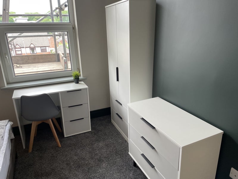 Luxury En-Suite in Fantastic Location - 10 SGW - student accommodation in Headingley - img_3