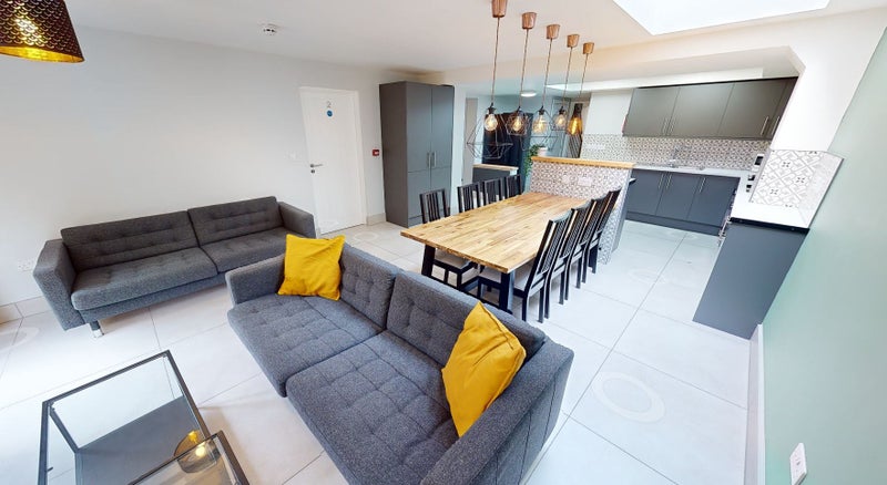Luxury house, 7ensuite+1studio, include £15 bills - student accommodation in Coventry - img_8