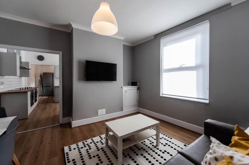 Luxury Property Available In L19 - student accommodation in Garston - img_1