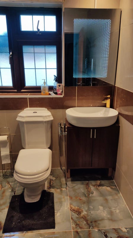Modern Ensuite Double Room (short lets considered) student accommodation in Hornchurch - img_8