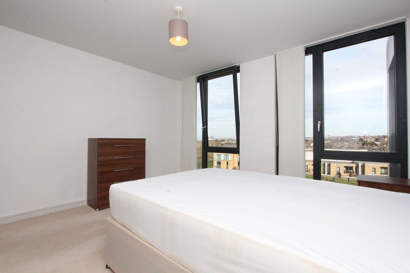 Luxury rooms in Greenwich SE10 for September - student accommodation in North Greenwich - img_2