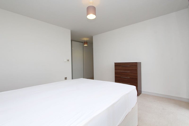Luxury rooms in Greenwich SE10 for September - student accommodation in North Greenwich - img_3