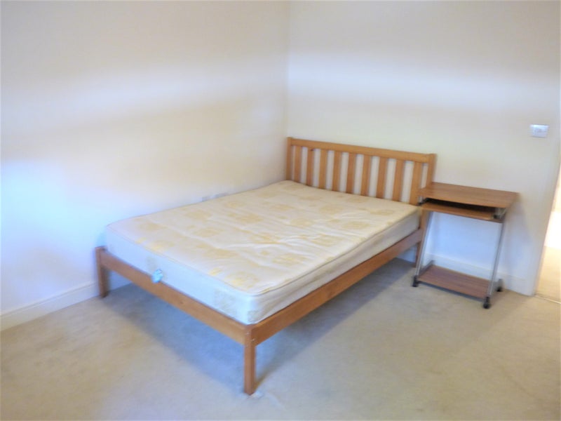 Luxury three bed flat with Terrace and Parking, E1 - student accommodation in Leytonstone - img_3