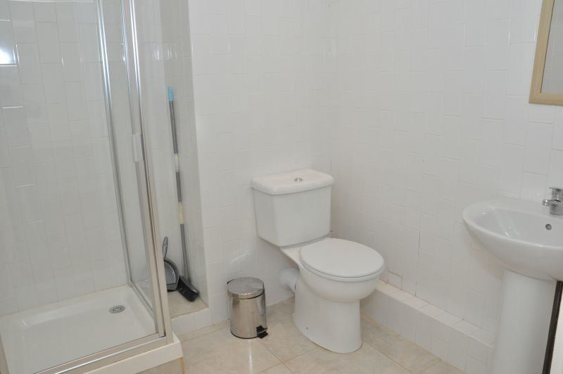 Massive Open Plan  Studio With Separate Kitchen!! - student accommodation in Canary Wharf - img_7