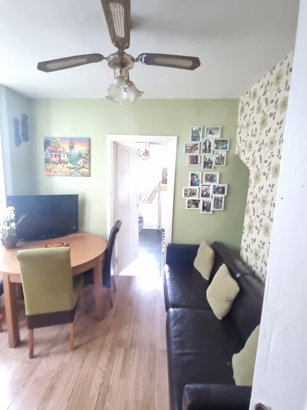 Medium Double bedroom - student accommodation in Leytonstone - img_1