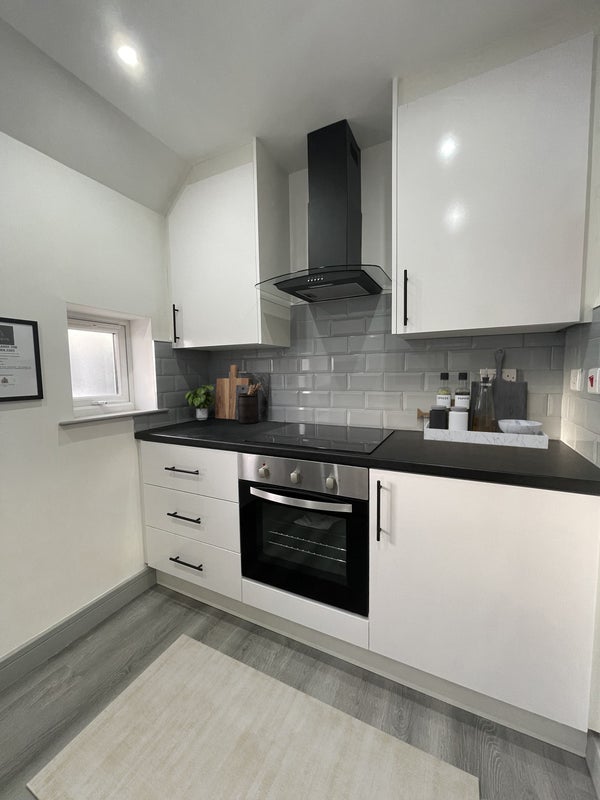 Modern Bespoke En-Suite Rooms - Ruislip - student accommodation in Ruislip - img_3