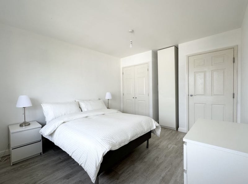 Modern Double Room - Available Now! - student accommodation in Greenford - img_1