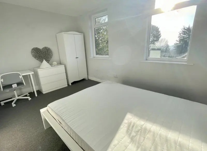 Modern En-Suite Room - Some Bills Included - student accommodation in Nottingham - img_2