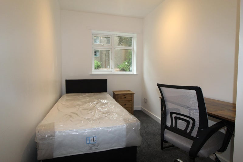Modern Four Bedroom House in LS4 - student accommodation in Burley - img_6
