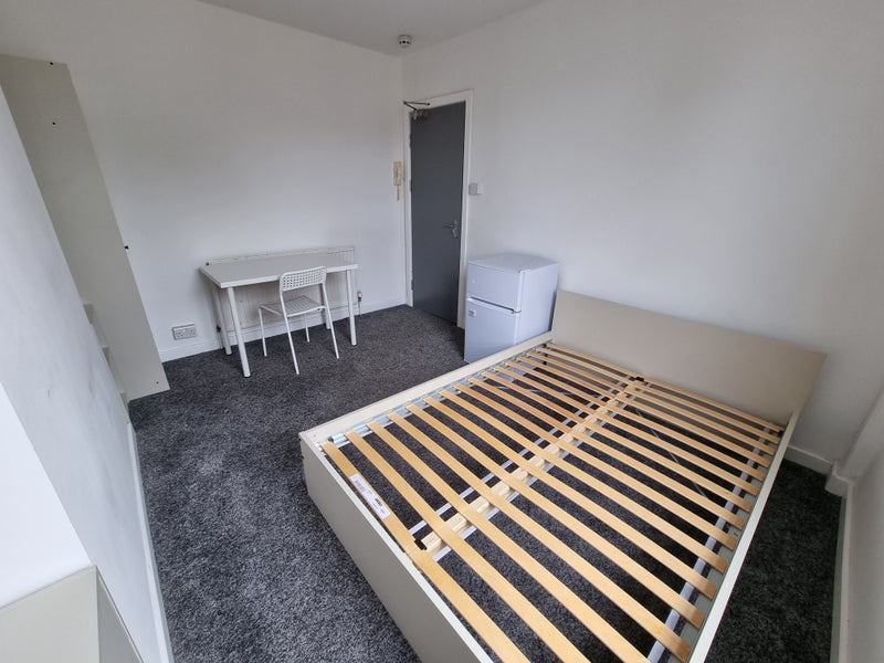 Modern Fully Furnished Rooms + Bills Included - student accommodation in Nottingham - img_3