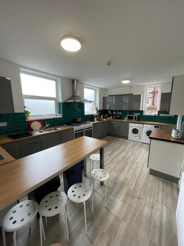Modern Fully Furnished Rooms + Bills Included - student accommodation in Nottingham - img_4