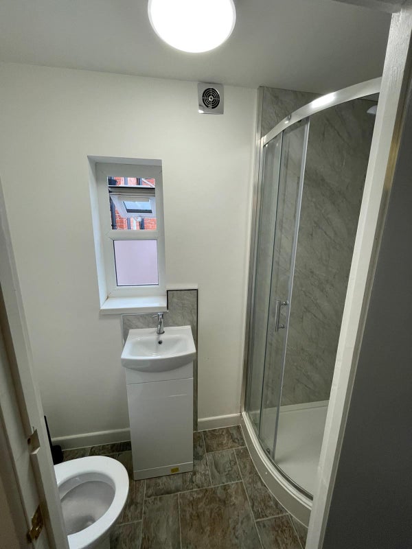 Modern Fully Furnished Rooms + Bills Included - student accommodation in Nottingham - img_7