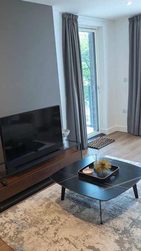 Modern, Furnished Double Room, Close to CMK! - student accommodation in Milton Keynes - img_4