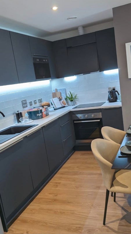 Modern, Furnished Double Room, Close to CMK! - student accommodation in Milton Keynes - img_6