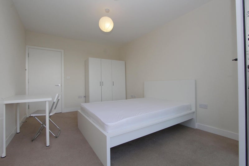1 Bed Apartment £1850 Pcm student accommodation in North Greenwich - img_7