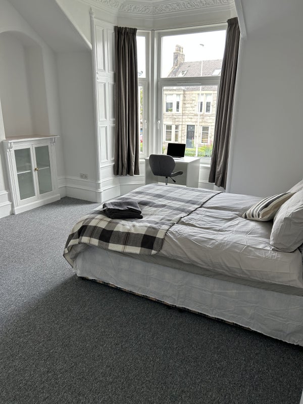 Modern, newly refurbished 5 Bedroom HMO - student accommodation in Aberdeen - img_1