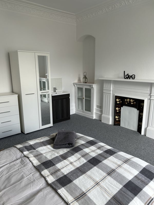 Modern, newly refurbished 5 Bedroom HMO - student accommodation in Aberdeen - img_8