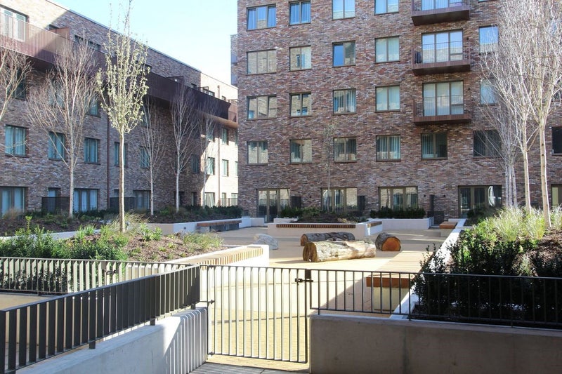 Modern Property In Dockland Area - 3 Rooms - student accommodation in Canning Town - img_13
