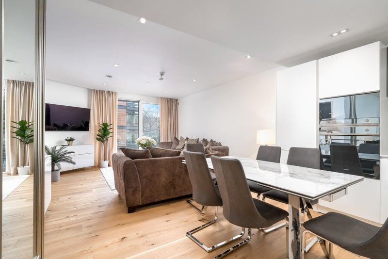 Modern room and en- suite experience comfort - student accommodation in Westminster Bridge - img_2