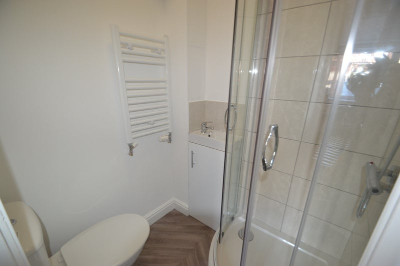 Single room ensuite. - student accommodation in Hollinswood - img_7