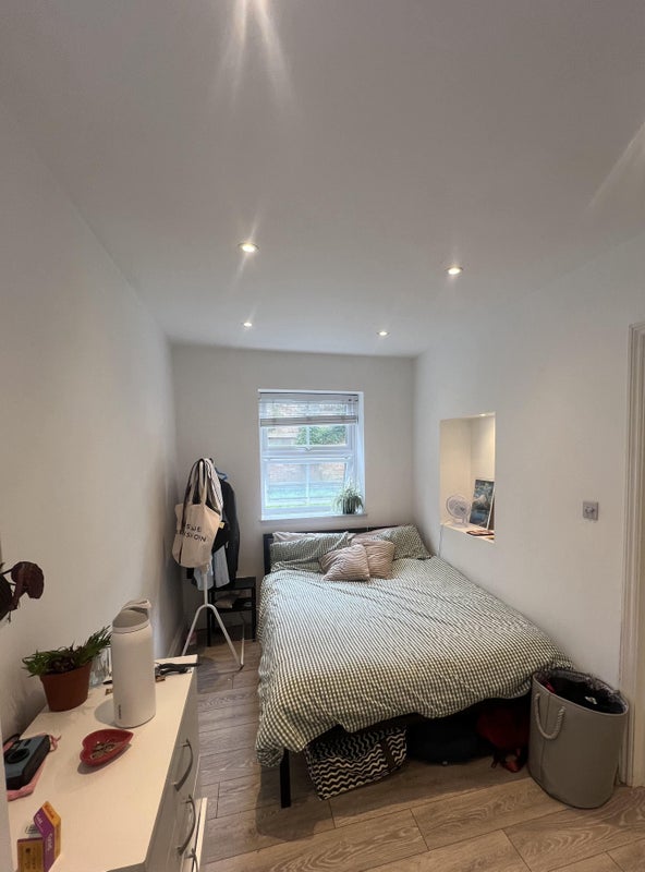 Modern two bedroom flat with garden - student accommodation in Kentish Town - img_1