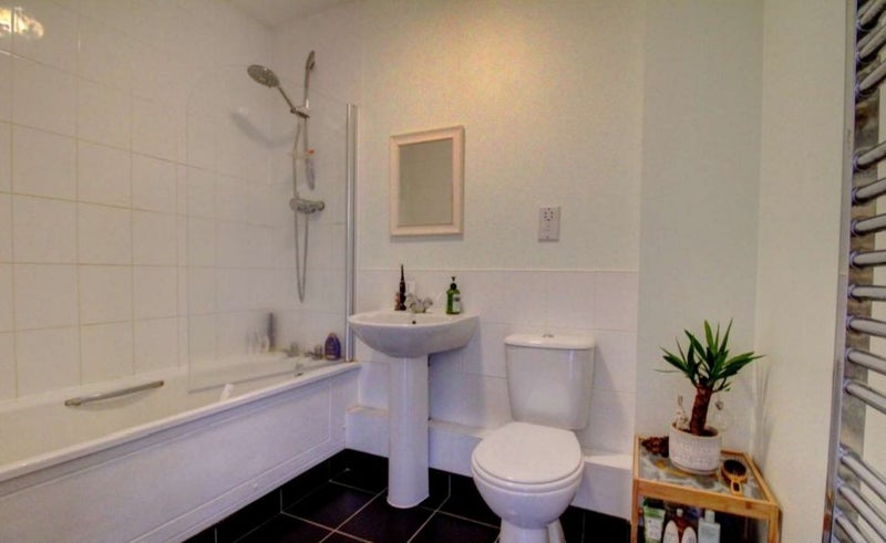 Monday to Friday Let. Bills included. - student accommodation in High Wycombe - img_4