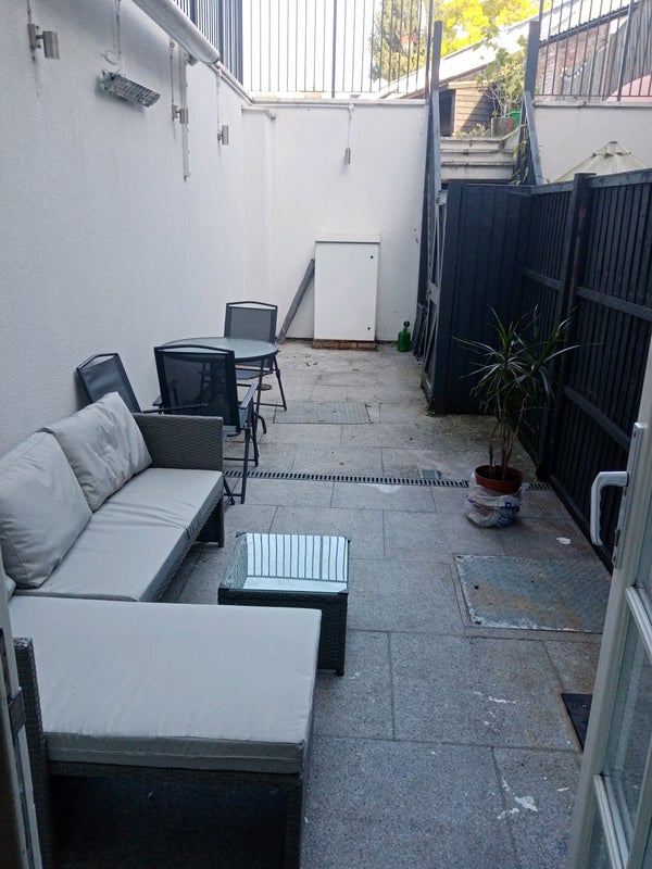 Monday to Friday let  or short term full time let - student accommodation in Kingston upon Thames - img_2