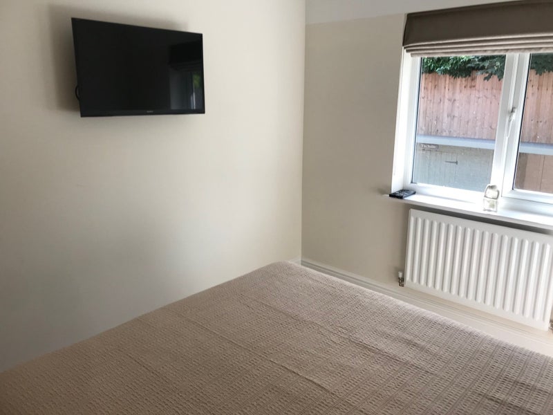Monday to Friday room available to rent - student accommodation in Webheath - img_1