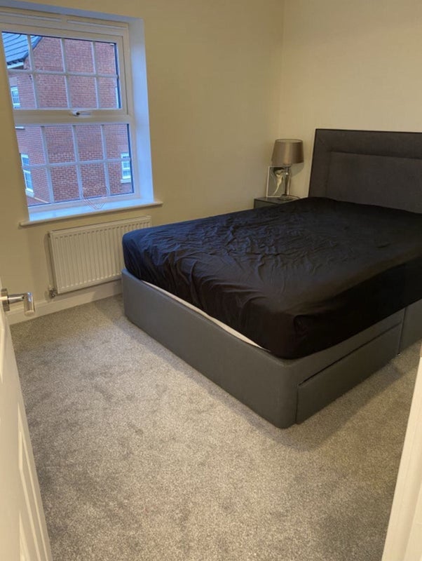 Mon-Fri* let of spacious room in clean/modern home - student accommodation in Milton Keynes - img_4