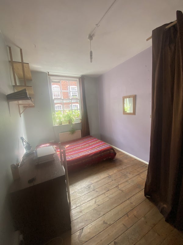 Mrs. Rosalba Randall - student accommodation in Fulham - img_5